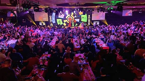 lakeside  remain bdo world championship home   henry deacon media