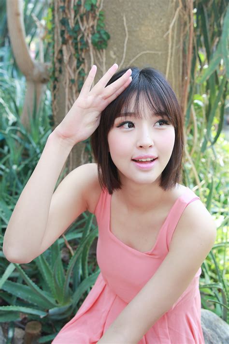 choi byeol ha in pink dress korean models photos gallery