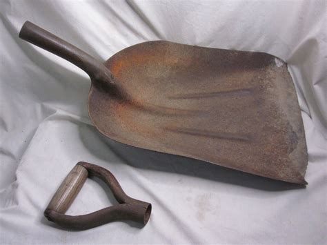 antique rivetless socket  featherweight patent  large coal shovel head ebay