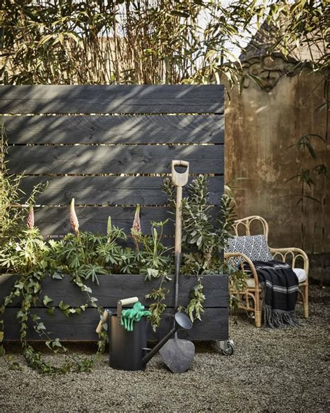 zo creeer je meer beschutting  je tuin  op je balkon libelle achtertuin rustplek