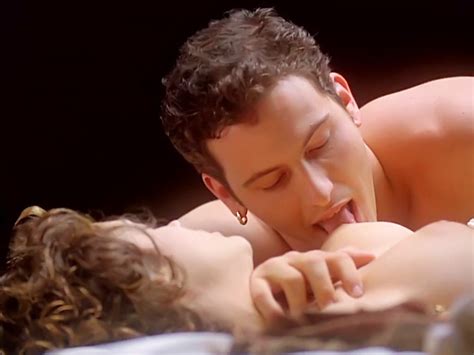 alyssa milano embrace of the vampire sex clip hot nude