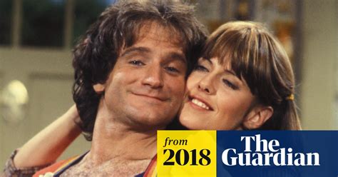 Robin Williams Groped And Flashed Me On Set Says Mork And Mindy Co Star