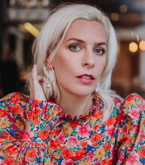 Sara Pascoe Authors Faber