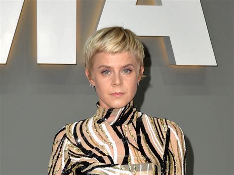Robyn Reveals Her Second Album Wasn T Released In The U S