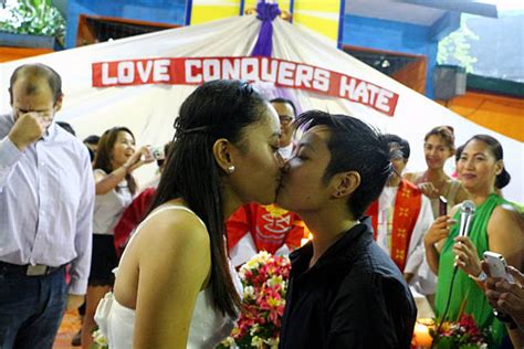 Filipino Lgbt Lesbian Gay Bisexual And Transgender Pictures