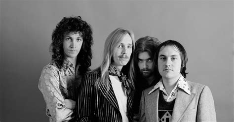 Flashback Mudcrutch S Early Version Of Don T Do Me Like That