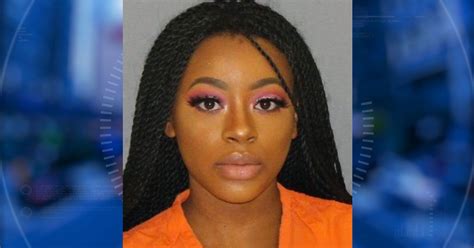thousands seek makeup tutorials from woman after her hot mugshot goes viral