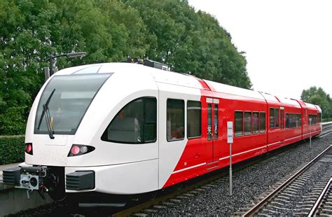 dutch train  photo  freeimages