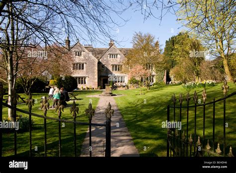 hartington hall   peak district village  hartington derbyshire