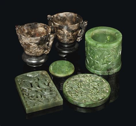 selection   chinese jade carvings    century