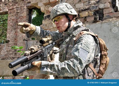militair  actie stock afbeelding afbeelding bestaande uit oorlogvoering