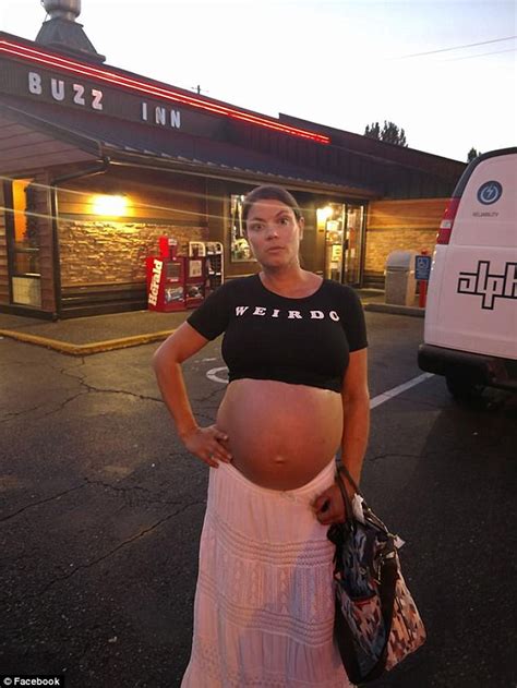 Washington Mom Denied Service Because Of Crop Top Daily Mail Online