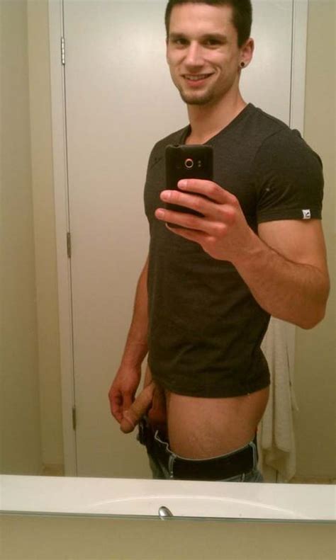 naked man selfie 1 softcore gay