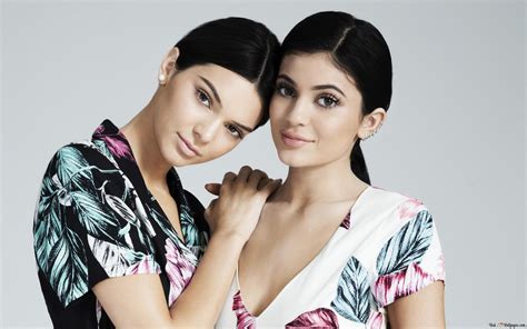 Kendall And Kylie Jenner Gorgeous Sibling Models Pacsun Shoot 4k