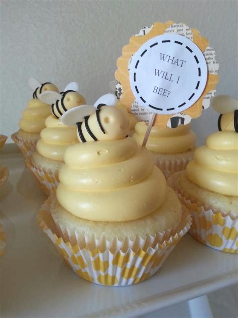 bumble bee gender reveal cupcakes cakes by loveandcupcake gender reveal cupcakes bee gender