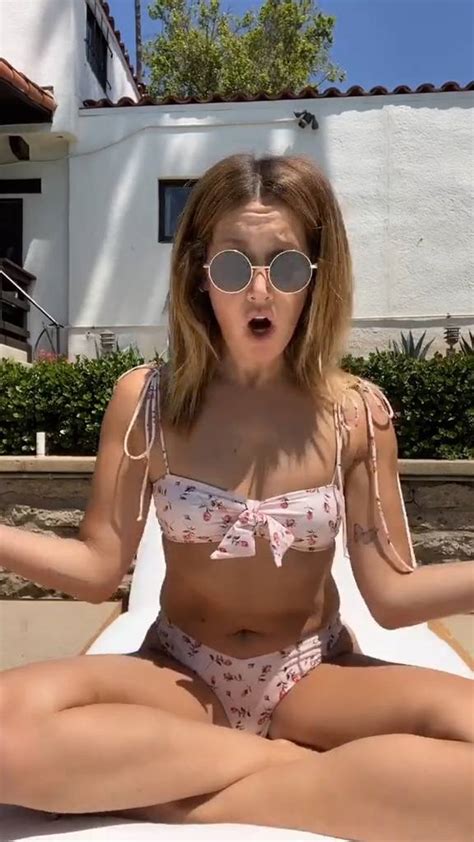 Ashley Tisdale Sexy 9 Pics  And Video Thefappening