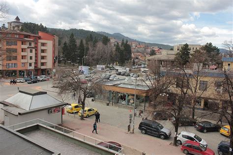 tourists  sightseeing  velingrad   bulgaria travel news