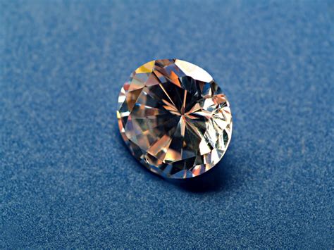 compare cubic zirconia  diamond