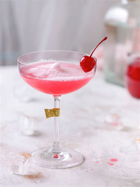 classic pink lady cocktail recipe