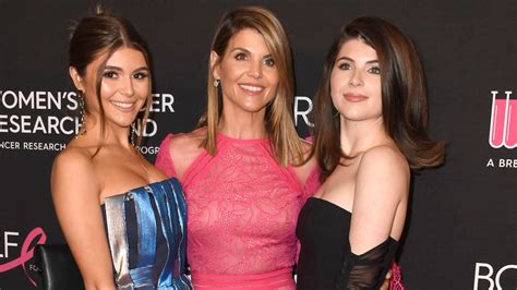 Lori Loughlins Daughters Emerge From Social Media Hiatus On Moms