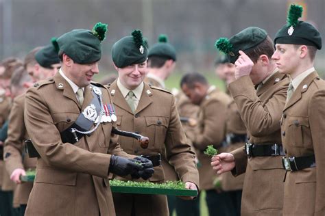 soldiers  st battalion  royal irish regiment celebrate
