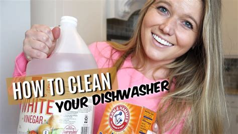 clean  dishwasher  baking soda vinegar