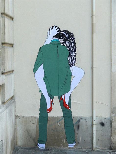 kissing couples street art by claire streetart amusing planet