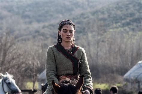 Hande Subasi In Dirilis Ertugrul 2014 Fashion Wear Fashion