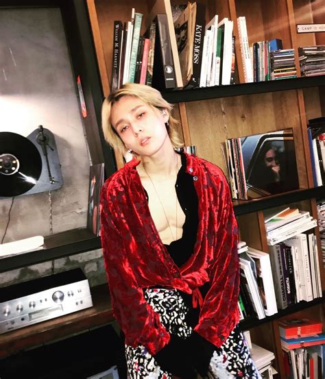 instagram post by hyojong nov 15 2019 at 8 50am utc kpop fashion