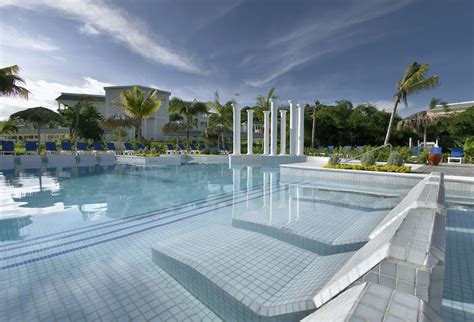 grand palladium jamaica resort spa  inclusive lucea hanover jm
