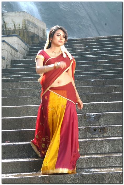 tamil actress meenakshi stills in saree 6 pics