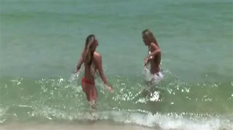 Lesbian Beach Porn Videos