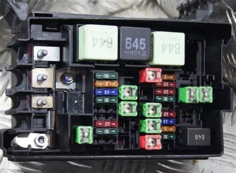 Fuse Box Diagram Volkswagen Beetle A5 And Relay With Assignment And