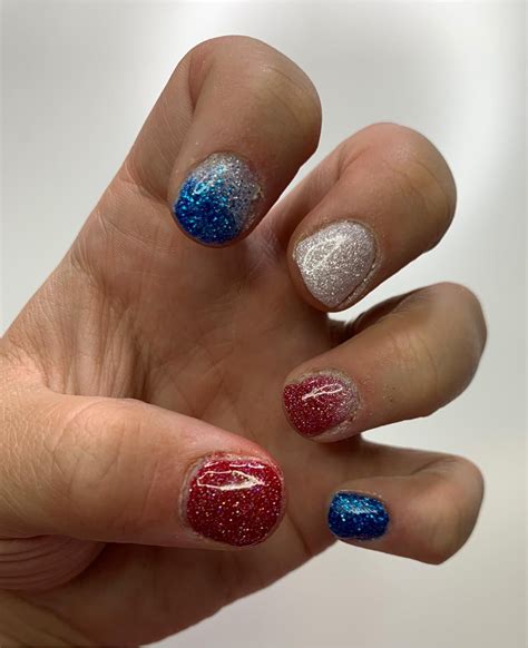 4th Of July Dip Nails And Fashion For Independence Day 2021 Dipwell
