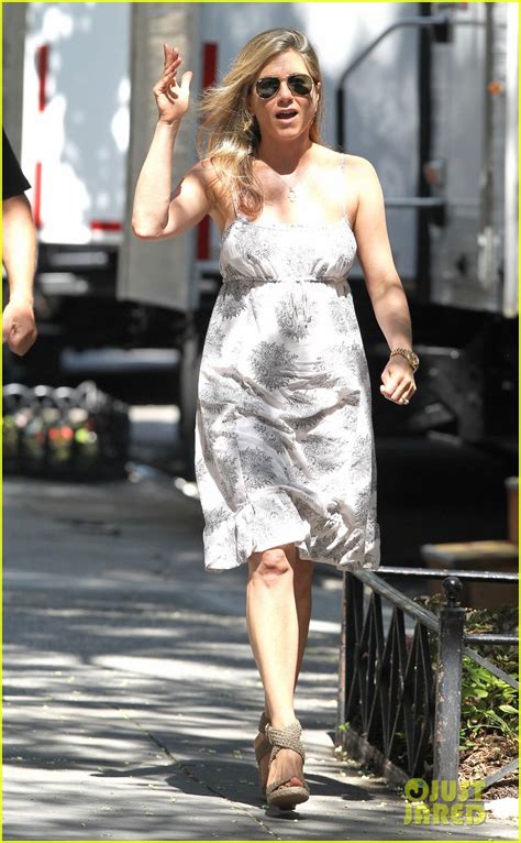 jennifer aniston continues squirrels to the nuts filming