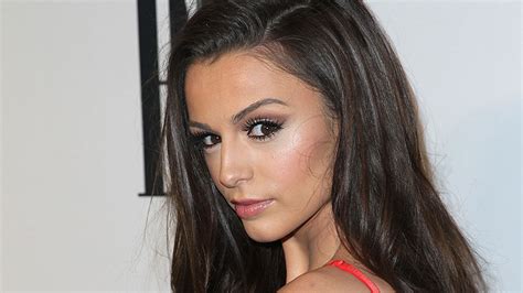 cher lloyd shows off new look on instagram hello