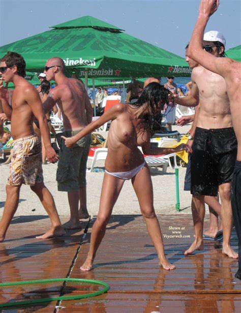 Wet Topless Dancing August 2007 Voyeur Web