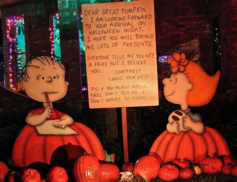 Great Pumpkin Halloween Night Linus Van Pelt Pumpkin