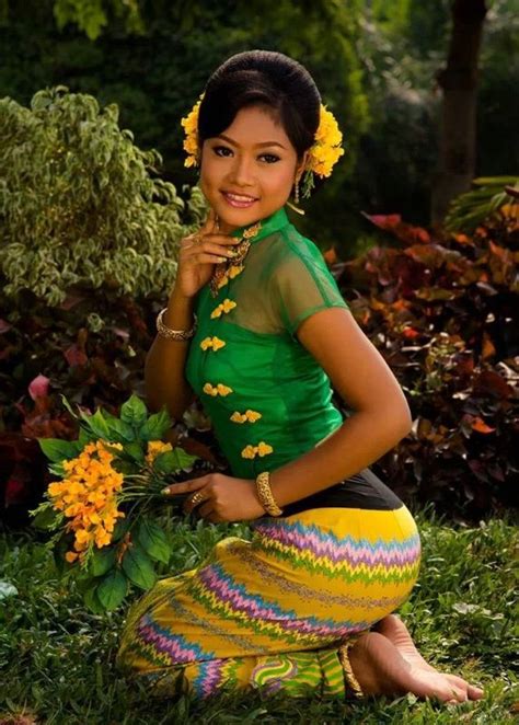 myanmar girl photograph at photos that i love in 2019 pinterest beleza