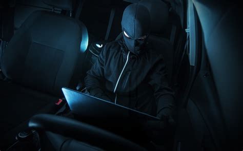 hacking car systems photo gratuite