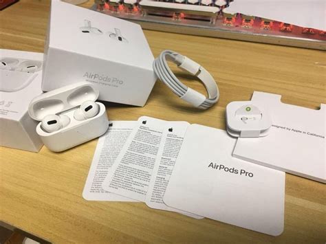 Apple Airpods Pro White With Wireless Charging Case Mwp22am A In 2020