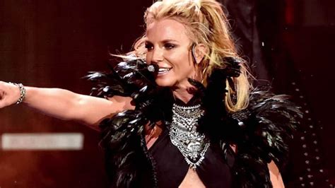 britney spears responds to lip sync question cnn video