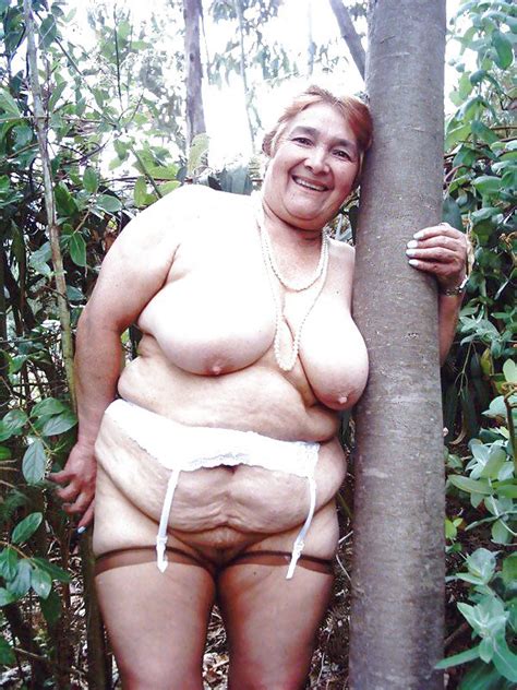 granny pics slut photo grannies big tits missis shows big boobs