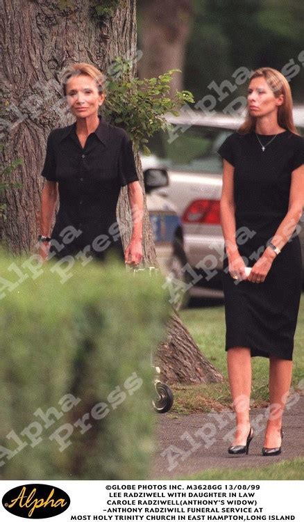 anthony radziwill funeral service 13 08 99 lee radziwill with daughter