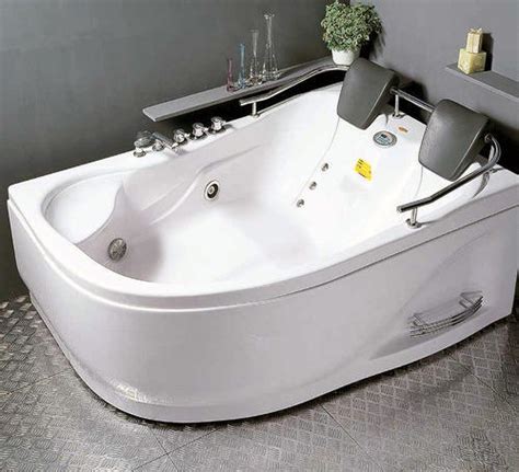 Jacuzzi A 2 Enredada