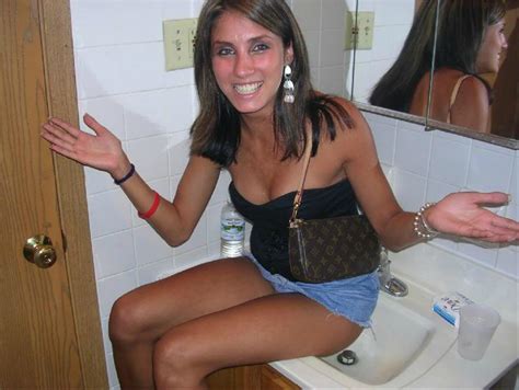 amateur girls peeing in sinks motherless