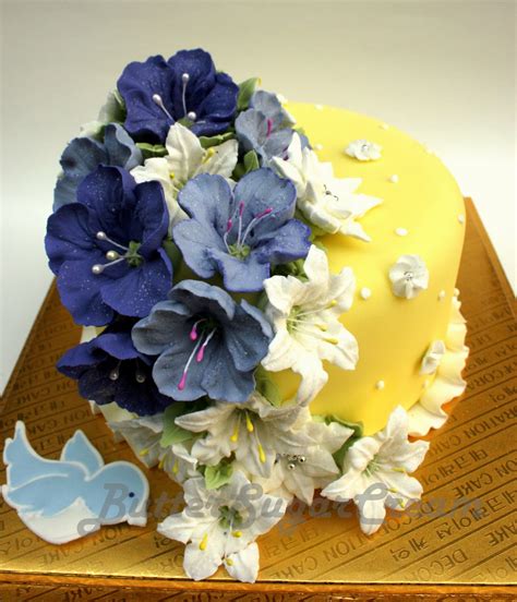 cake decorating journal lesson  royal icing flowers