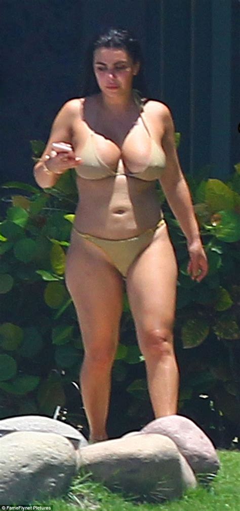 Fake Nude Kim Kardashian Hottest Naked Boobs
