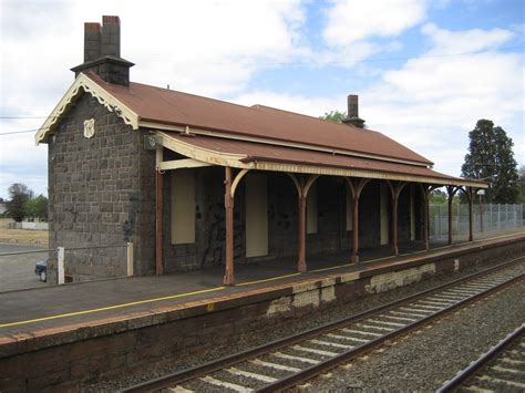 rail geelong gallery station building