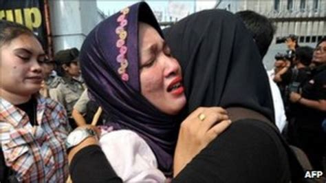 Saudi Arabia Apologises Over Indonesia Maid Beheading Bbc News